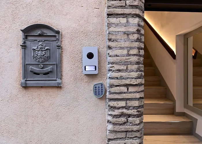 Ciancaleoni Duplex Casa Dell'artista - Monti *