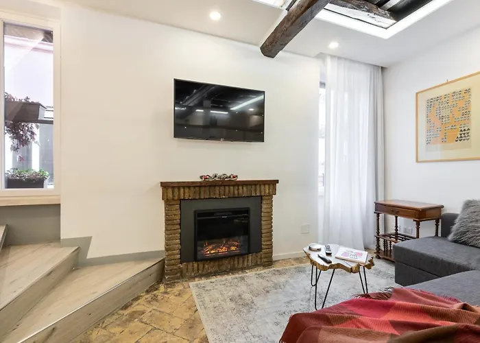 Ciancaleoni Duplex Casa Dell'artista - Monti * Rom