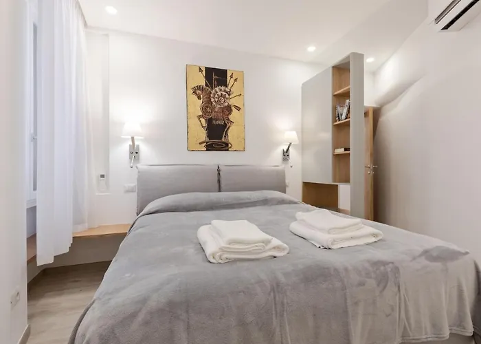 Apartment Ciancaleoni Duplex Casa Dell'artista - Monti *